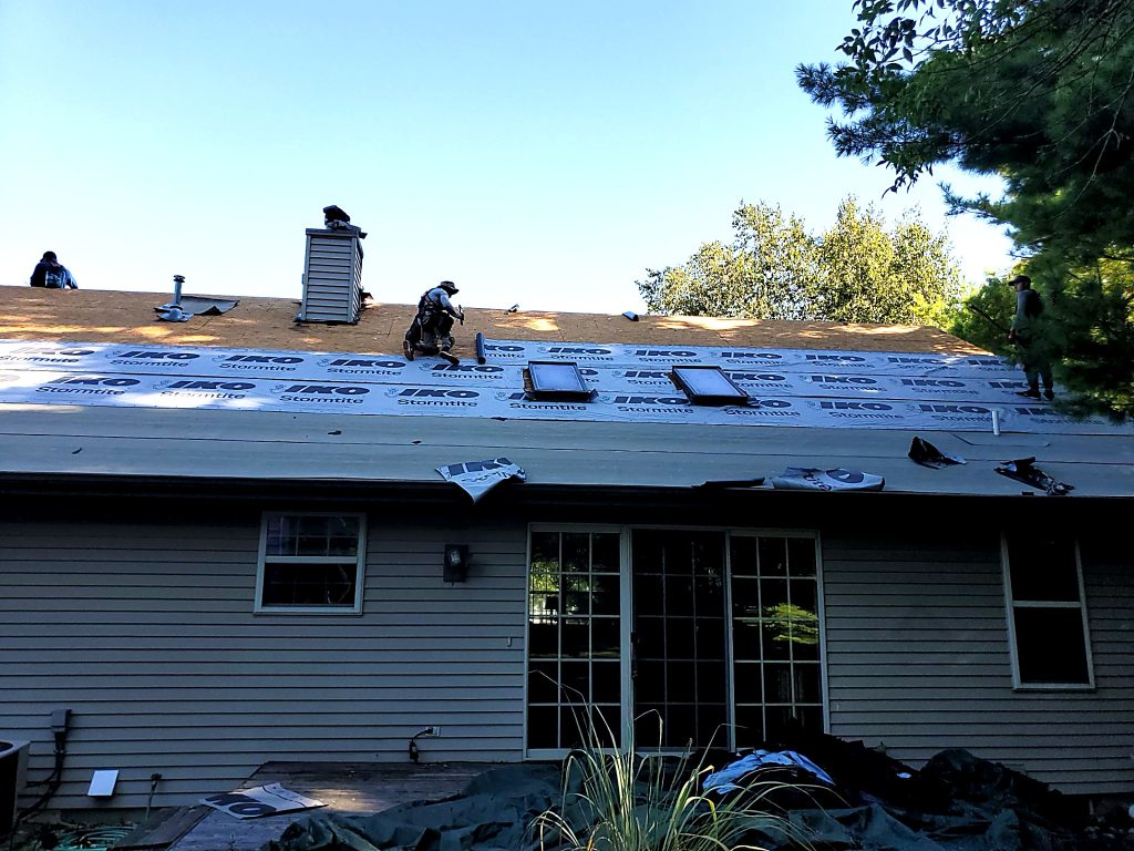 Roof replacement near St Matthews Parish Cudahy WI
